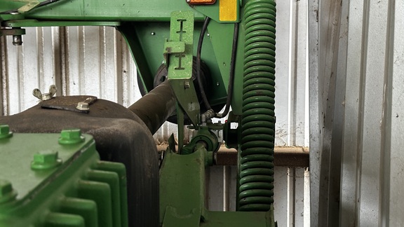 https://photos.machinefinder.com/80/10802080/70698660_large_81671.jpg