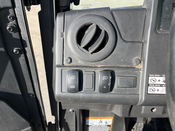 https://photos.machinefinder.com/12/10804712/77725563_large_22136.jpg