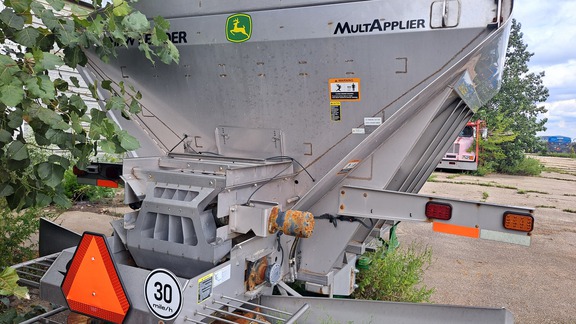 https://photos.machinefinder.com/00/10816900/75349121_large_52617.jpg
