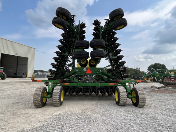 https://photos.machinefinder.com/31/9754531/68033079_large_52758.jpg