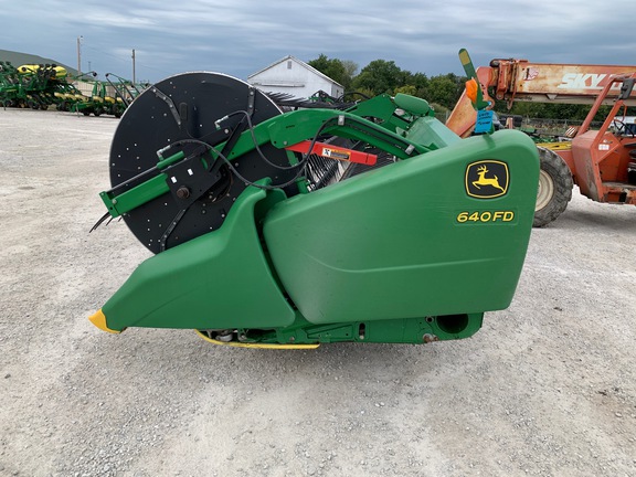 https://photos.machinefinder.com/73/10820573/75455647_large_17807.jpg