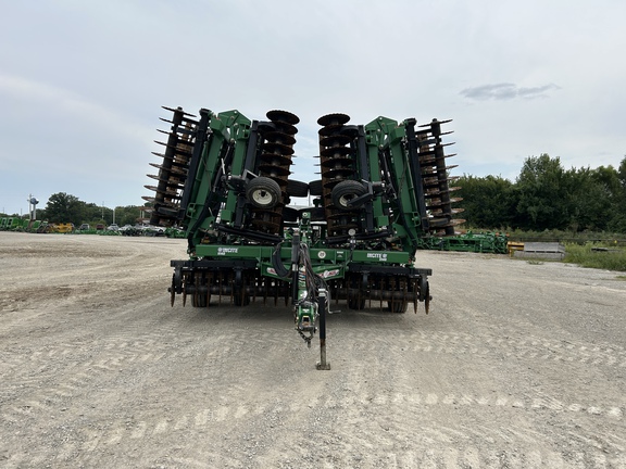 https://photos.machinefinder.com/89/10826189/75443206_large_47357.jpg