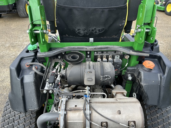 https://photos.machinefinder.com/32/10841232/79279716_large_37242.jpg