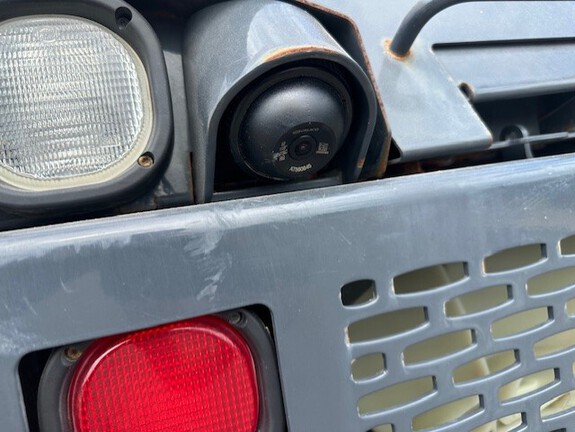 https://photos.machinefinder.com/83/10847083/74191956_large_76187.jpg