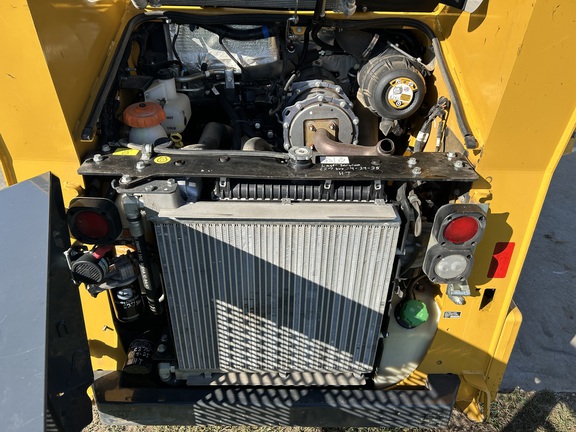 https://photos.machinefinder.com/38/10872238/76087014_large_200.jpg