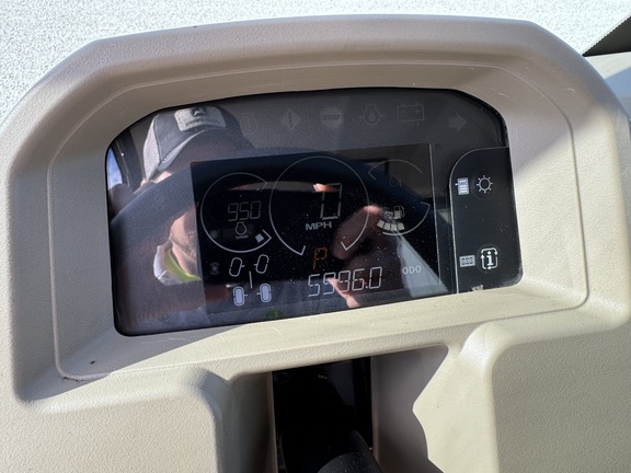 https://photos.machinefinder.com/89/10875389/73408637_large_35928.jpg