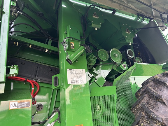 https://photos.machinefinder.com/19/10885019/74842536_large_24585.jpg