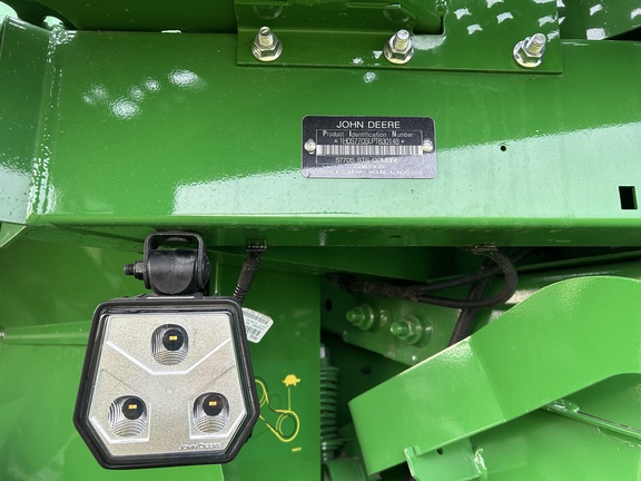 https://photos.machinefinder.com/19/10885019/74842829_large_81347.jpg