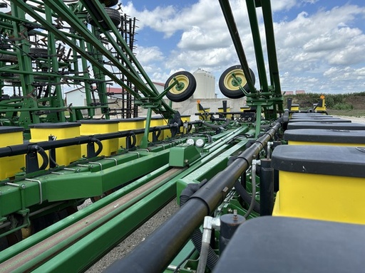 https://photos.machinefinder.com/89/10886489/74029816_large_80119.jpg