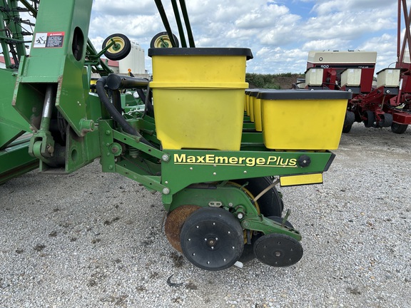 https://photos.machinefinder.com/89/10886489/74029955_large_51972.jpg
