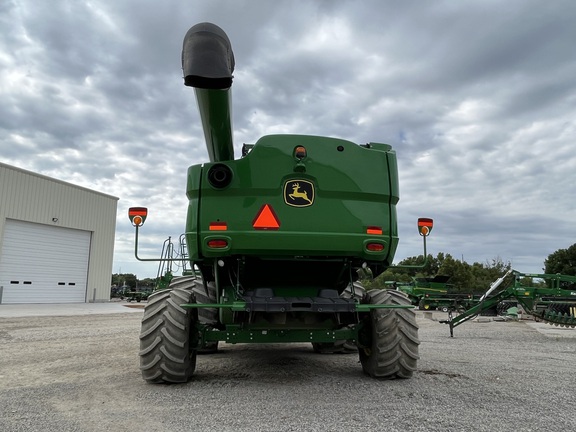 https://photos.machinefinder.com/13/8591113/66599376_large_54938.jpg