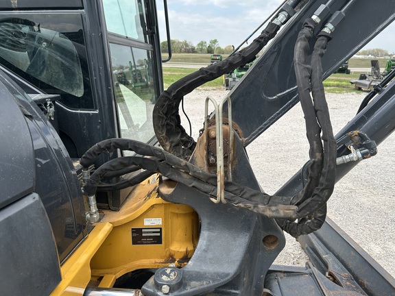 https://photos.machinefinder.com/43/10900543/72565041_large_50038.jpg