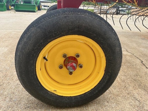 https://photos.machinefinder.com/26/10907126/73023100_large_48162.jpg