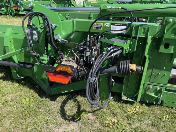 https://photos.machinefinder.com/01/9811801/66707463_large_38393.jpg