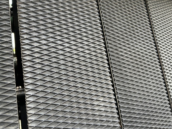 https://photos.machinefinder.com/22/10919722/75223409_large_93478.jpg