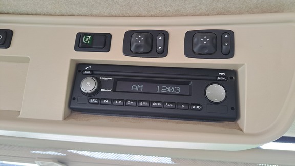https://photos.machinefinder.com/24/10932224/75345944_large_39740.jpg