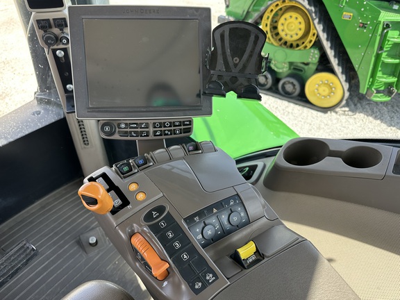 https://photos.machinefinder.com/75/10937275/72086318_large_70924.jpg