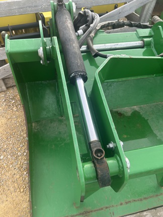 https://photos.machinefinder.com/28/10958228/79382086_large_3919.jpg