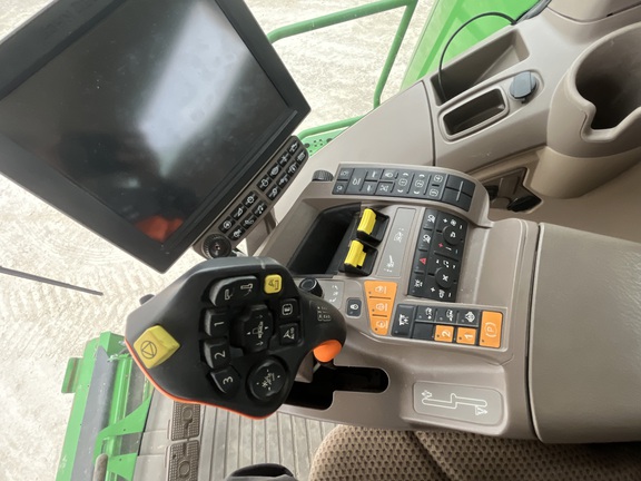 https://photos.machinefinder.com/38/10961638/78340366_large_50673.jpg