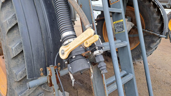 https://photos.machinefinder.com/29/10985329/72740710_large_44174.jpg