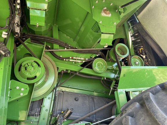https://photos.machinefinder.com/30/9812530/66651957_large_84836.jpg