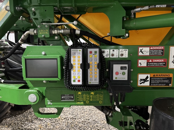 https://photos.machinefinder.com/52/10995552/72692615_large_51463.jpg