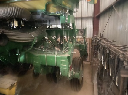 https://photos.machinefinder.com/23/10996623/77804410_large_59307.jpg