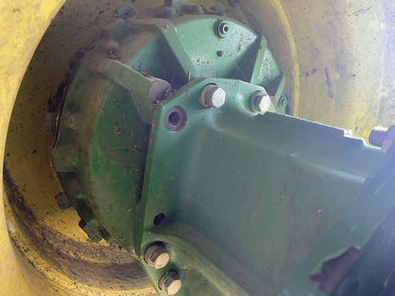 https://photos.machinefinder.com/16/9812716/68634556_large_76302.jpg