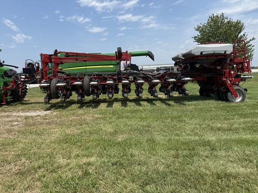 https://photos.machinefinder.com/05/11013805/74828988_large_90265.jpg