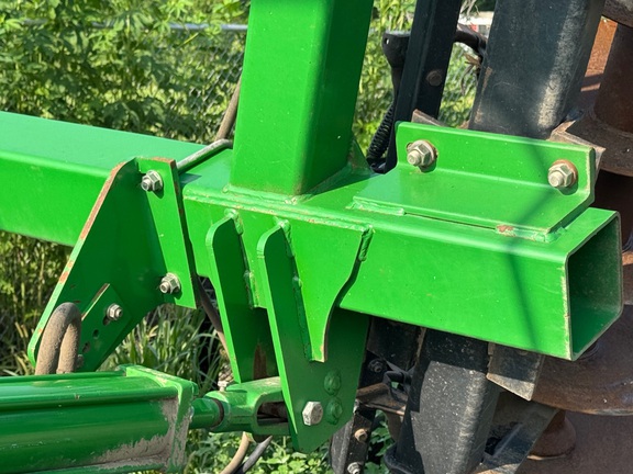 https://photos.machinefinder.com/54/11017054/74478974_large_92606.jpg