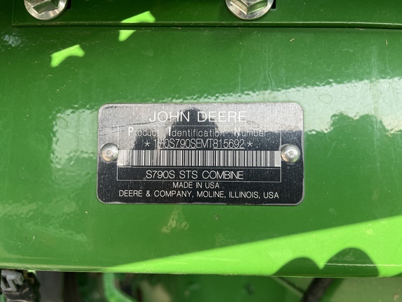https://photos.machinefinder.com/40/11030740/79301051_large_61559.jpg