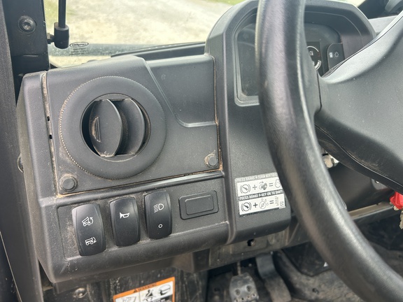 https://photos.machinefinder.com/53/11045653/75173379_large_71651.jpg