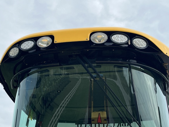https://photos.machinefinder.com/11/11050211/76163616_large_79298.jpg