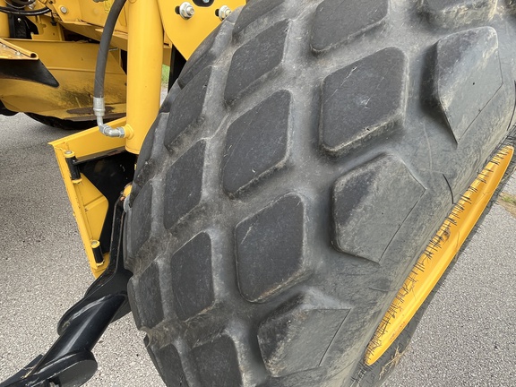 https://photos.machinefinder.com/11/11050211/76163643_large_12036.jpg