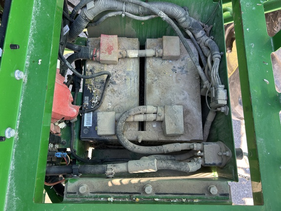 https://photos.machinefinder.com/19/11051419/76777432_large_23634.jpg