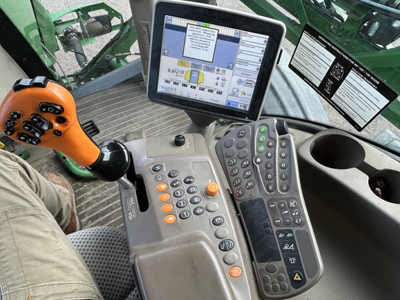 https://photos.machinefinder.com/82/11051782/77018527_large_19388.jpg
