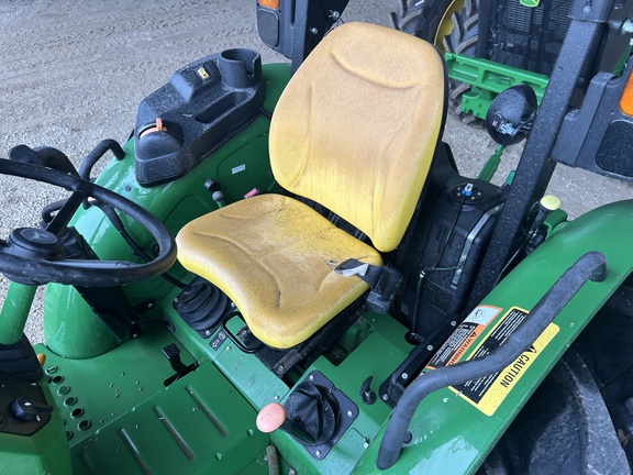 https://photos.machinefinder.com/81/11052381/75708240_large_41651.jpg