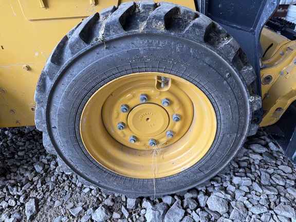 https://photos.machinefinder.com/86/11058086/73347017_large_28473.jpg