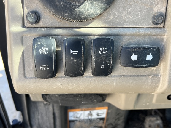 https://photos.machinefinder.com/08/11062708/76034522_large_86917.jpg