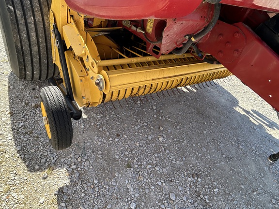 https://photos.machinefinder.com/47/11070447/75790078_large_40049.jpg