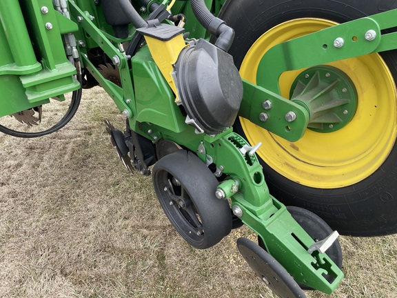 https://photos.machinefinder.com/75/11089875/77627029_large_96551.jpg