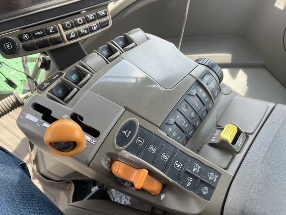 https://photos.machinefinder.com/60/11089960/73701152_large_28380.jpg