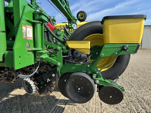 https://photos.machinefinder.com/57/11090357/74787136_large_13580.jpg