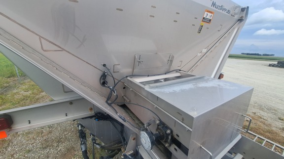 https://photos.machinefinder.com/58/11105058/75344964_large_73637.jpg