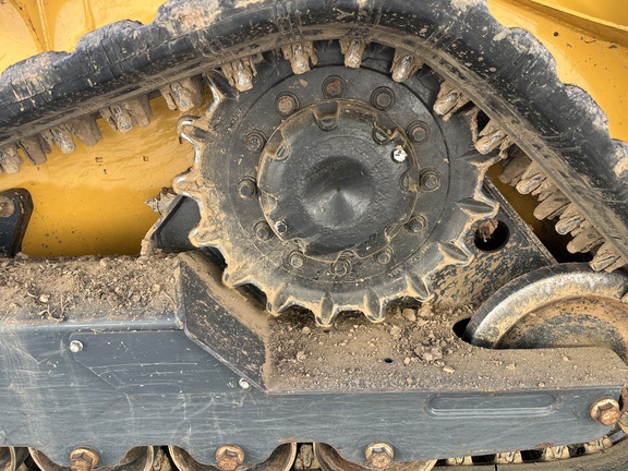 https://photos.machinefinder.com/61/11107861/77725762_large_93120.jpg