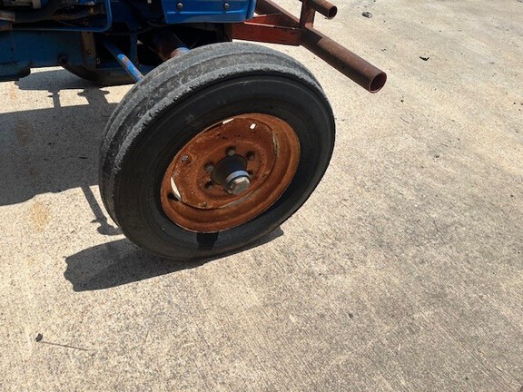 https://photos.machinefinder.com/73/11120273/74631597_large_49071.jpg