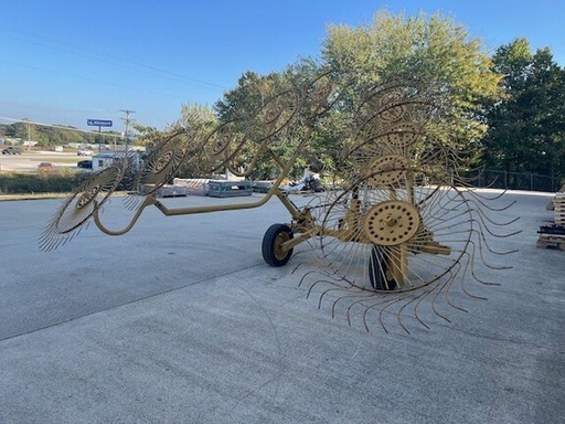 https://photos.machinefinder.com/65/11122565/76227709_large_57777.jpg