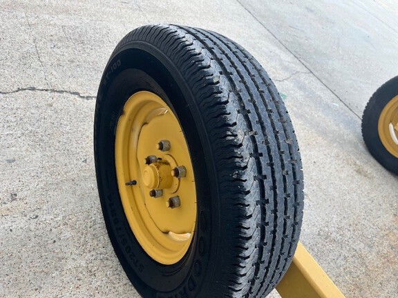 https://photos.machinefinder.com/65/11122565/76227697_large_74300.jpg