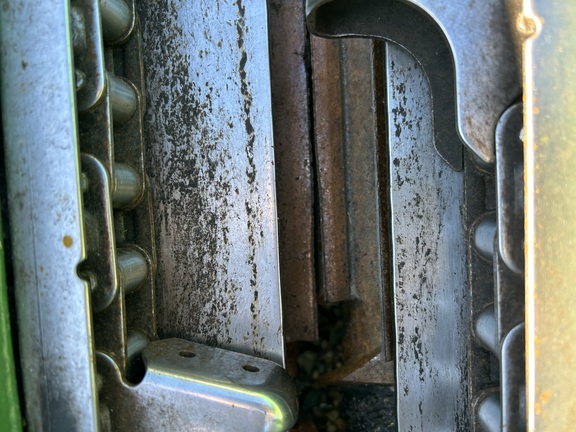 https://photos.machinefinder.com/67/9839767/63309212_large_21493.jpg