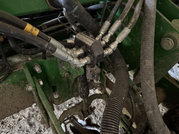 https://photos.machinefinder.com/87/11134187/74194555_large_89857.jpg